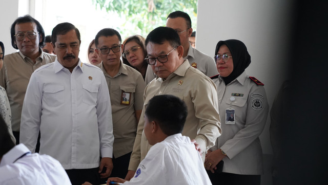 Kepala Staf Kepresidenan Jenderal TNI (Purnawirawan) Prof. Dr. Dudung Abdurachman dalam acara Temu Kasih dan Dialog Harapan Anak Binaan di Lembaga Pembinaan Khusus Anak (LPKA) Kelas I Tangerang, Selasa (21/7/2026). Foto: Dok. Ditjen Pas Kementerian Imigrasi dan Pemasyarakatan