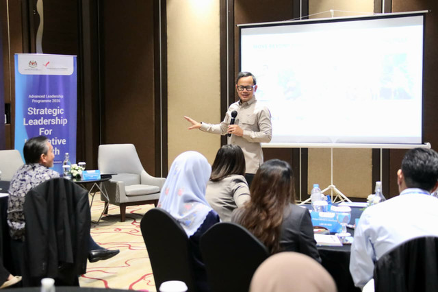 Hadiri ALDP 2026 di Bandung, Wamendagri Bima Arya tegaskan pentingnya kemampuan membaca perubahan dan memimpin transformasi bagi para pemimpin masa depan, Selasa (21/7/2026). Foto: Kemendagri RI