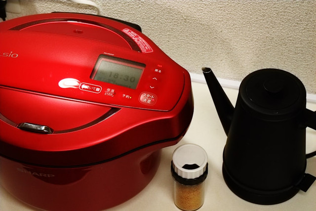 Ilustrasi pressure cooker listrik. Foto: Unsplash