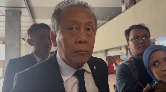 Wakil Ketua DPR Saan Mustopa di Kompleks Parlemen, Senayan, Jakarta, Selasa (21/7/2026). Foto: Nasywa Athifah/kumparan