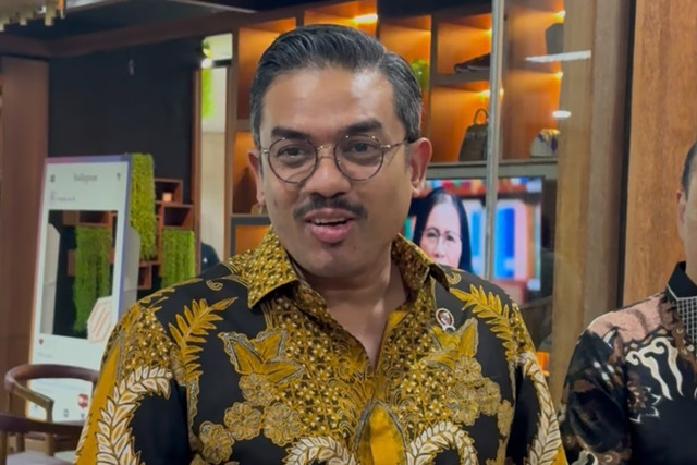 Menteri UMKM Maman Abdurrahman di Kantor Kementerian UMKM, Jakarta pada Selasa (21/7/2026). Foto: Argya Maheswara/kumparan