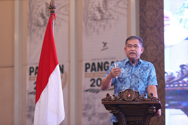 Kasad Jenderal TNI Maruli Simanjuntak saat menjadi keynote speaker pada Seminar Nasional Ketahanan Pangan yang diselenggarakan Himpunan Mahasiswa Indonesia (HMI) di Hotel Aston, Jakarta Barat, Selasa (21/7/2026). Foto: Dok. TNI AD