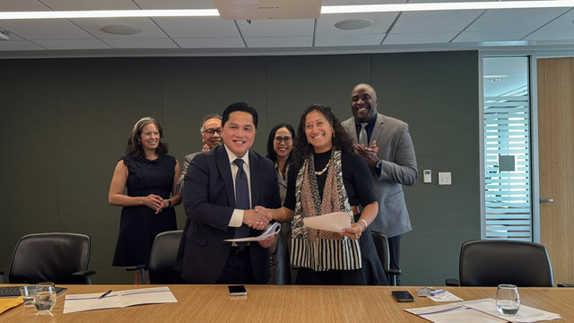 Menpora Erick Thohir teken MoU bersejarah dengan Preston Robert Tisch Institute for Global Sport NYU untuk kembangkan manajemen olahraga dan bangun ekosistem industri olahraga berkelas dunia, Selasa (21/7/2026). Foto: Myaskovsky/NYU Photo Bureau