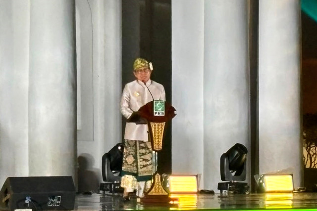 Ketua Umum PKB Muhaimin Iskandar memberikan sambutan saat menghadiri acara Hari Lahir ke-28 dan Pelantikan DPC PKB se-Indonesia di Kota Tua, Jakarta, Rabu (22/7/2026). Foto: Kevin Daniel/kumparan