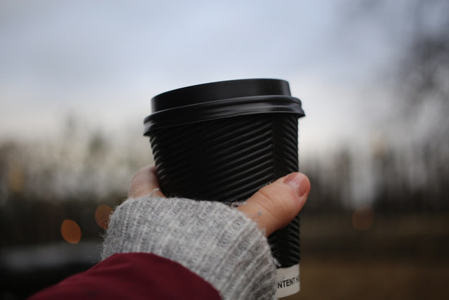 Ilustrasi ‎Kopi Kenangan x Haechan kapan rilis. Foto: Unsplash.com/Lidia Nikole