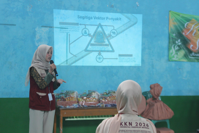 Dokumentasi KKN UPI SMD 24: Pemaparan Materi PHBS