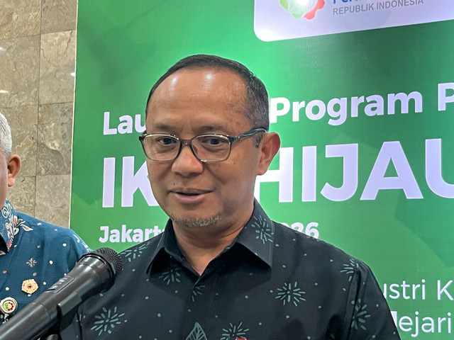 Kepala Departemen Surveillance dan Kebijakan Sektor Jasa Keuangan OJK Agus Firmansyah
di Kantor Kemenperin, Jakarta Selatan, Kamis (23/7/2026). Foto: Widya/kumparan