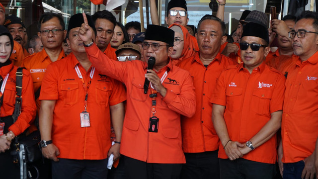Gerakan Rakyat daftarkan partainya ke Kemenkum. Foto: Dok. Gerakan Rakyat