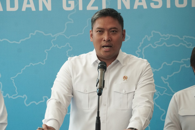 Kepala Badan Gizi Nasional (BGN) Sudaryono memberikan keterangan pers terkait perkembangan Makan Bergizi Gratis (MBG) di Kantor Badan Gizi Nasional, Jakarta, Senin (27/7/2026). Foto: Iqbal Firdaus/kumparan