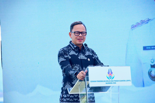 Wamendagri Bima Arya Sugiarto dorong pemda perkuat pengendalian inflasi dan ketahanan pangan melalui kolaborasi antardaerah, optimalisasi teknologi, dan tata kelola logistik, Senin (27/7/2026). Foto: Kemendagri RI