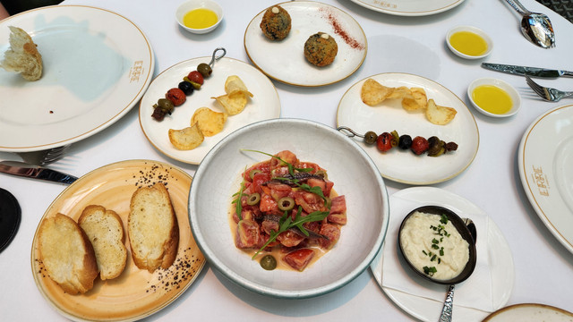 Menu baru restoran ala Spanyol, ERRE & Urrechu di Gran Melia Jakarta. Foto: Azalia Amadea/kumparan