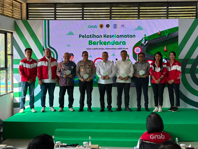 Pembukaan pelatihan keselamatan untuk mitra pengemudi ojek online di Depok, Jawa Barat. Foto: Alvian Yoga Yulianto/kumparan