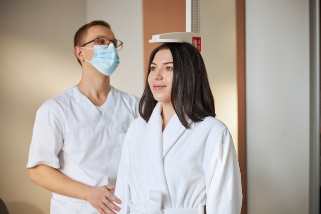 Ilustrasi sekolah kedinasan tanpa syarat tinggi badan. Foto: Shutterstock