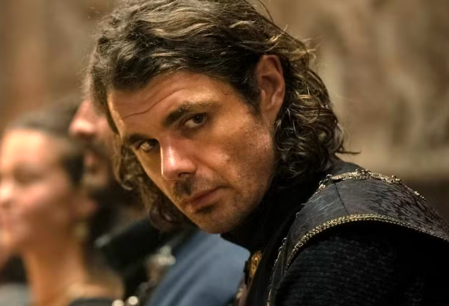 Matthew Needham di serial House of the Dragon. Foto: dok. HBO
