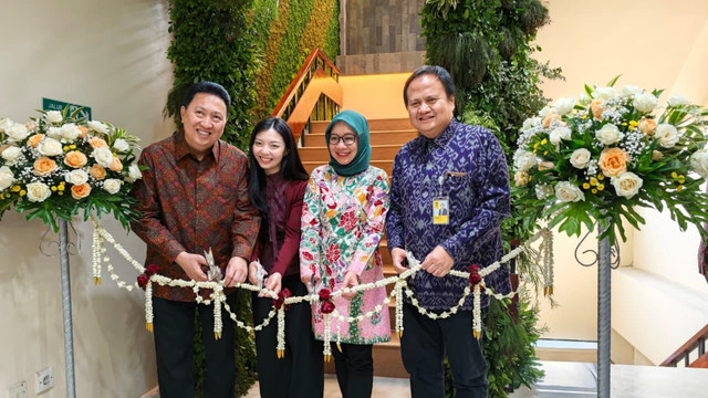 Yayasan Mochamad Thohir meresmikan At Thohir Vidya Loka di Magister Manajemen Fakultas Ekonomi dan Bisnis Universitas Indonesia (MM FEB UI), Jakarta, Selasa (28/07/2026). Foto: Dok. Yayasan Mochamad Thohir