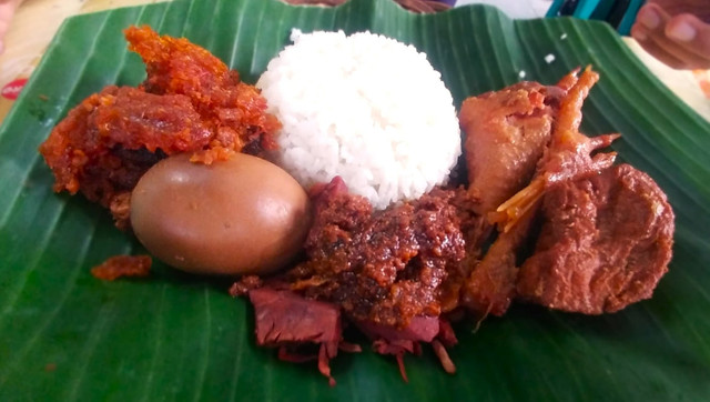 ilustrasi keunikan gudeg. unsplash/Inna Safa