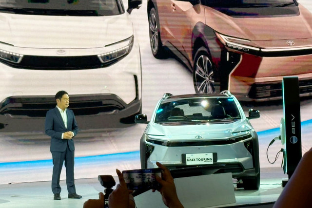 Peluncuran mobil baru Toyota pada ajang GIIAS 2026 di Indonesia Convention Exhibition (ICE) BSD, Tangerang, Rabu (29/7/2026). Foto: Fitra Andrianto/kumparan