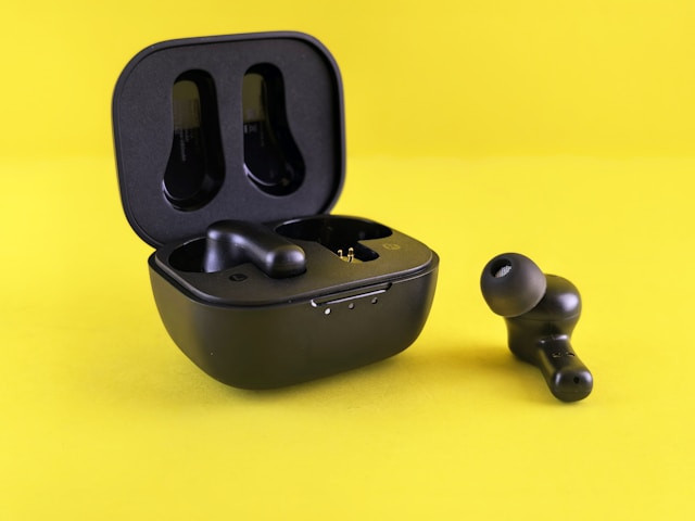 Ilustrasi rekomendasi TWS Anker Soundcore Juli 2026. Foto: Andrey Matveev/Unsplash
