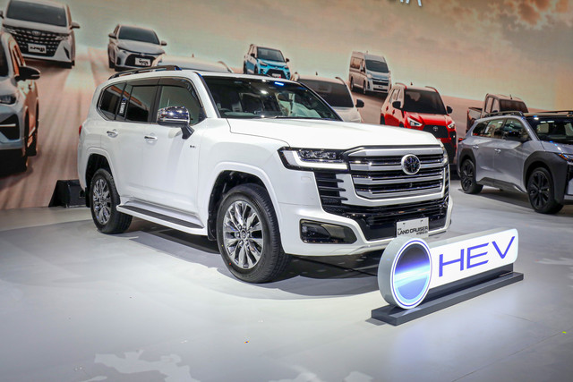 Mobil New Land Cruiser Hybrid EV di GIIAS 2026, ICE BSD, Tangerang, Banten, Rabu (29/7). Foto: Aditia Noviansyah/kumparan