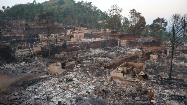 Sebanyak 51 Rumah di Kampung Adat Kasepuhan Ciptamulya Hangus Terbakar (Sumber: DT Peduli)