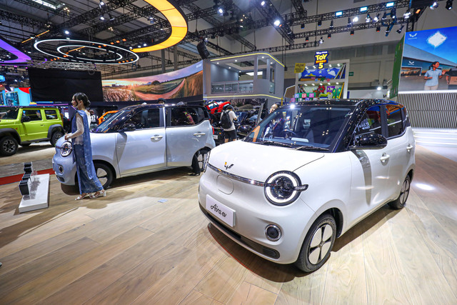 Mobil Aira ev dipamerkan di booth Wuling pada gelaran GIIAS 2026, ICE BSD, Tangerang, Banten, Rabu (29/7). Foto: Aditia Noviansyah/kumparan