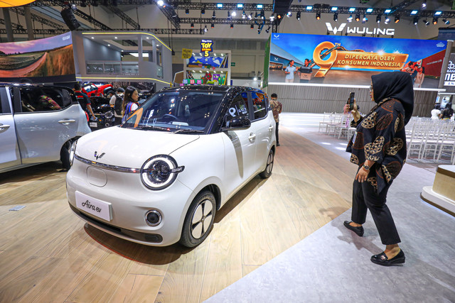 Mobil Aira ev dipamerkan di booth Wuling pada gelaran GIIAS 2026, ICE BSD, Tangerang, Banten, Rabu (29/7). Foto: Aditia Noviansyah/kumparan
