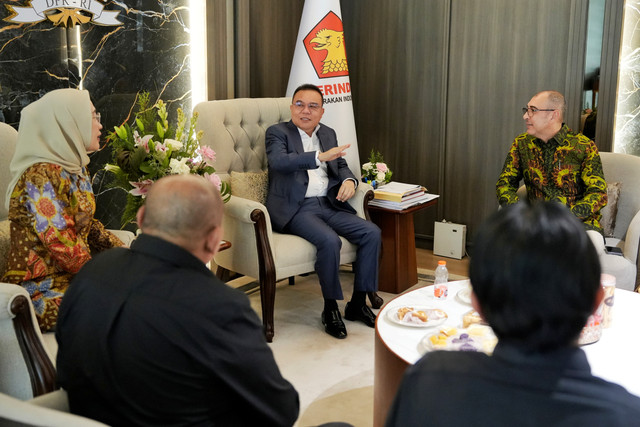 Wakil Ketua DPR RI Sufmi Dasco Ahmad didampingi Ketua Komisi VI DPR RI Anggia Ermarini menerima perwakilan Serikat Pekerja Perkebunan Nusantara PT Sinergi Gula Nusantara (SPBUN-SGN) di Kompleks Parlemen, Senayan, Jakarta, Rabu (29/7/2026). Foto: Dok. Istimewa