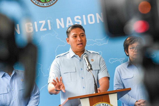 Kepala BGN Sudaryono memberikan keterangan pers saat meresmikan Pusat Pelayanan Terpadu Badan Gizi Nasional (BGN) dan Media Center di kantor BGN Jakarta, Rabu (29/7/2026). Foto: Muhammad Adimaja/ANTARA FOTO