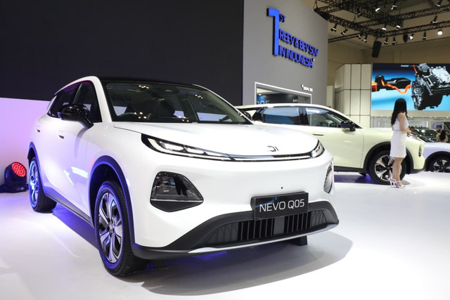 Mobil Nevo Q5 di booth Changan saat dipamerkan di GIIAS 2026, ICE BSD, Tangerang, Banten, Rabu (29/7/2026). Foto: Aditia Noviansyah/kumparan