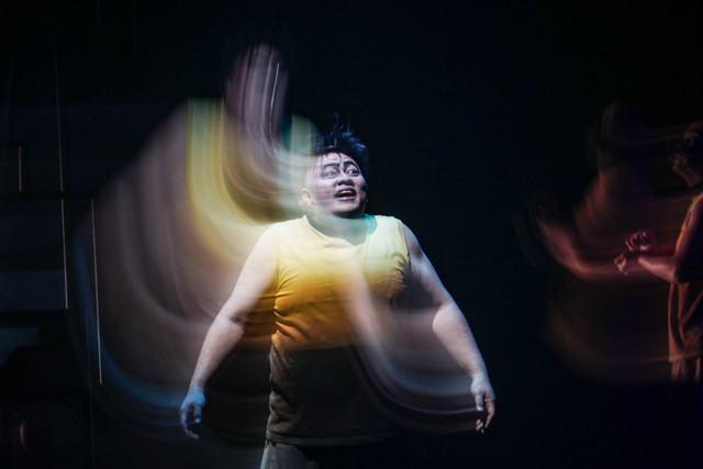 Teater Koma kembali menghadirkan salah satu karya ikoniknya, Rumah Sakit Jiwa di Graha Bhakti Budaya, Taman Ismail Marzuki (TIM), Jakarta, Rabu (29/7/2026), setelah 35 tahun sejak pertama kali dipentaskan. Foto: Iqbal Firdaus/kumparan