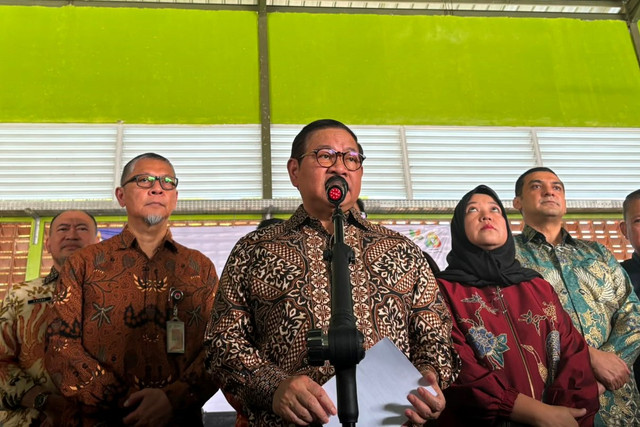 Gubernur DKI Jakarta Pramono Anung pada Peluncuran Program Reaktivasi dan Optimalisasi TPS 3R Menteng Atas, Jakarta Pusat, Kamis (30/7/2026). Foto: Ratu Shafa/kumparan