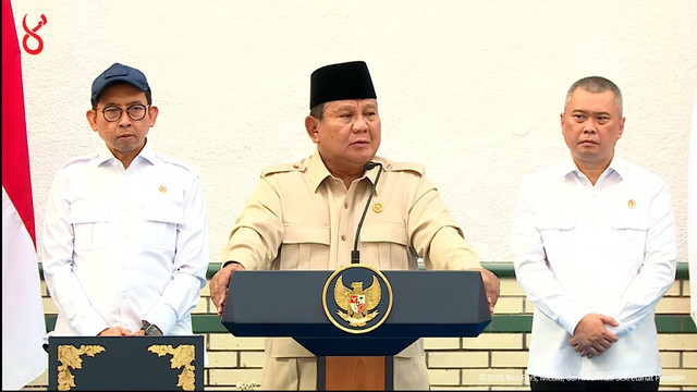 Presiden Prabowo Subianto memberikan sambutan saat menghadiri peresmian renovasi tahap pertama bangunan cagar budaya di Stasiun Semarang Tawang, Jawa Tengah, Kamis (30/7/2026). Foto: YouTube/ Sekretariat Presiden