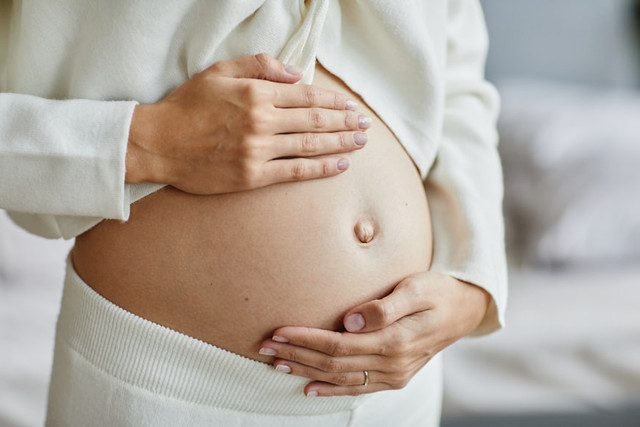 Ilustrasi ibu hamil dengan hepatitis B. Foto: Unsplash