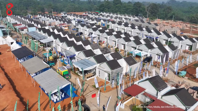 Presiden Parbowo Subianto meresmikan akad massal unit KPR rumah subsidi di Kabupaten Batang, Jawa Tengah, Kamis (30/7/2026). Foto: YouTube/ Sekretariat Presiden
