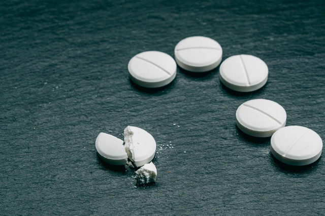 Ilustrasi Obat Narkoba. Foto: luchschenF/Shutterstock