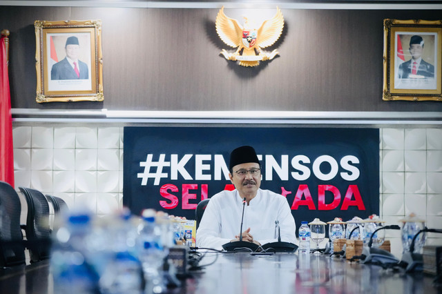 Menteri Sosial Saifullah Yusuf (Gus Ipul) buka MPLS Sekolah Rakyat gelombang kedua serentak di 65 titik guna jangkau anak dari keluarga miskin ekstrem, Jumat (31/7/2026). Foto: Kemensos RI