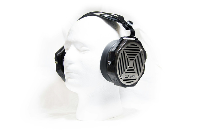 Ilustrasi rekomendasi headphone planar magnetic. Foto: Unsplash.