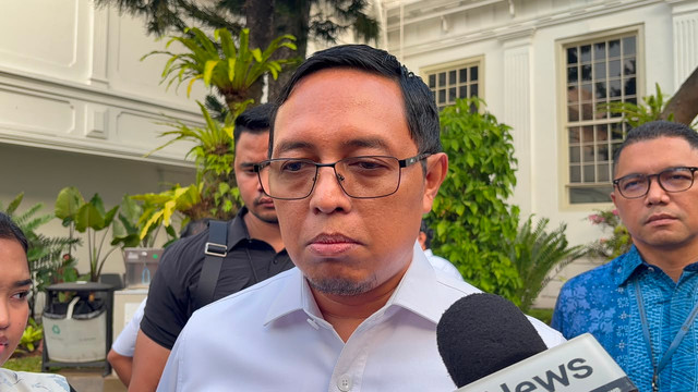 Penasihan Khusus Presiden Bidang Konumikasi dan Media Hasan Nasbi di Istana Negara, Jakarta, Jumat (31/7). Foto: Zamachsyari/kumparan