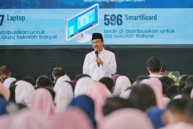 Menteri Sosial Saifullah Yusufmenghadiri kegiatan Open House dan Masa Pengenalan Lingkungan Sekolah (MPLS) Sekolah Rakyat Sukoharjo, Jawa Tengah, Sabtu (1/8/2026). Foto: Kemensos RI