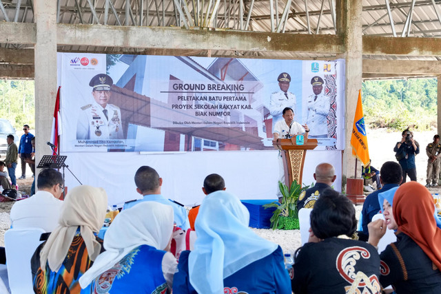 Mendagri Tito Groundbreaking Sekolah Rakyat di Biak Numfor