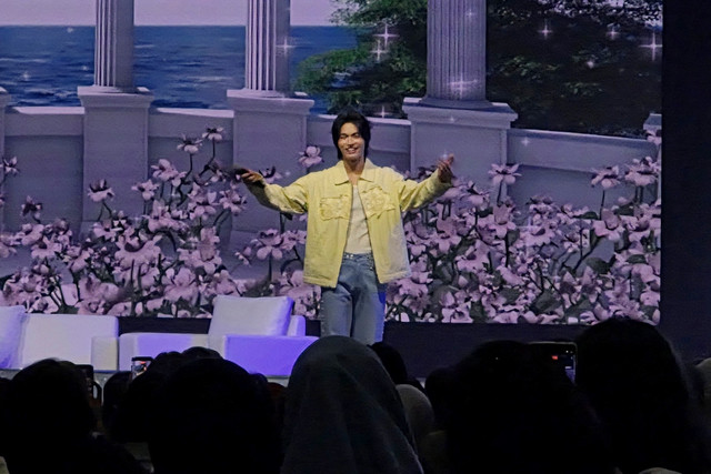 Win Metawin saat fan meeting Just You and Win di Jakarta, Sabtu (1/8/2026). Foto: Adisty Putri Utami/kumparan