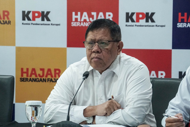 Dewan Pengawas (Dewas) Komisi Pemberantasan Korupsi (KPK) Sumpeno menggelar konferensi pers terkait kinerja semester 1 di Gedung KPK C1, Kuningan, Jakarta, Senin (3/8/2026). Foto: Iqbal Firdaus/kumparan