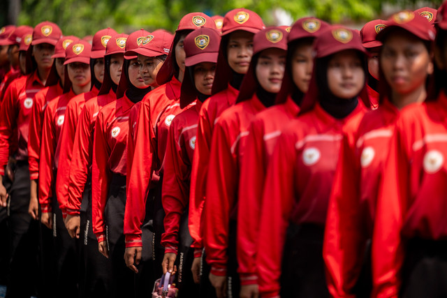 Anggota Pasukan Pengibar Bendera Pusaka (Paskibraka) Nasional mengikuti latihan tingkat pusat di Lapangan PPSDM Kemendikdasmen, Depok, Jawa Barat, Senin (3/8/2026). Foto: Bayu Pratama S/ANTARA FOTO