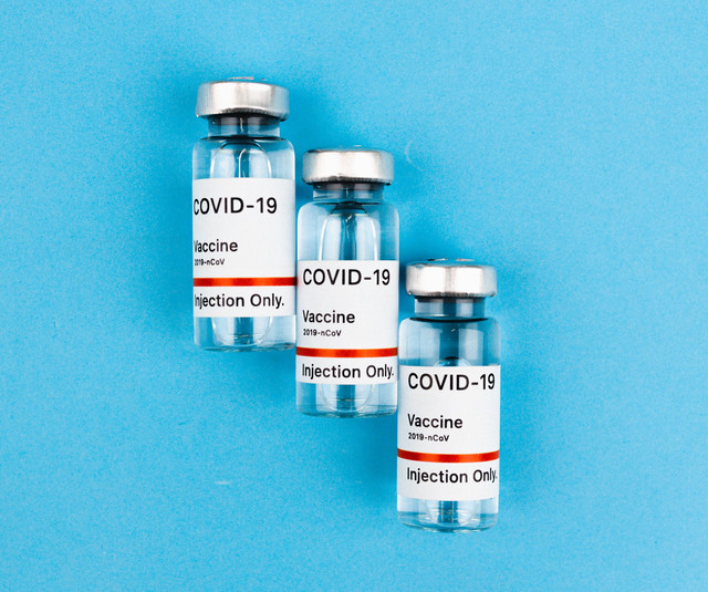 Vaccine foto by Pexels