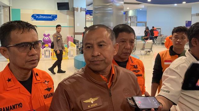 Kepala Basarnas, Marsekal Madya TNI Mohammad Syafii di Pelabuhan Tanjung Perak Surabaya, Senin (3/8/2026). Foto: Farusma Okta Verdian/kumparan