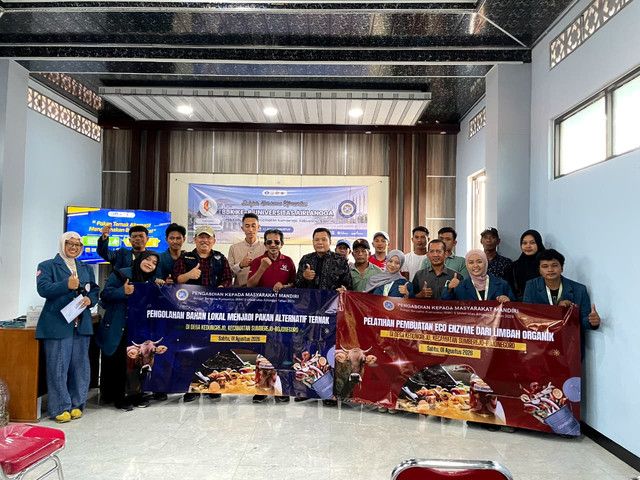 Dokumentasi kegiatan bersama narasumber dan masyarakat penerima GAYATRI
