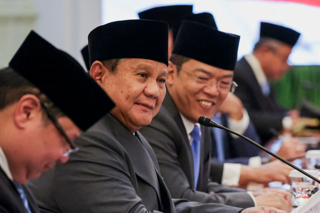 Presiden Indonesia Prabowo Subianto menyampaikan keterangan pers bersama PM Thailand Anutin Charnvirakul usai pertemuan bilateral di Istana Merdeka, Jakarta, Indonesia, Senin (3/8/2026). Foto: Willy Kurniawan/REUTERS
