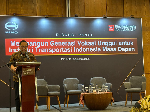 Diskusi Panel tentang membangun generasi vokasi unggul untuk industri transportasi Indonesia masa depan bersama Hino. Foto: Alvian Yoga Yulianto/kumparan