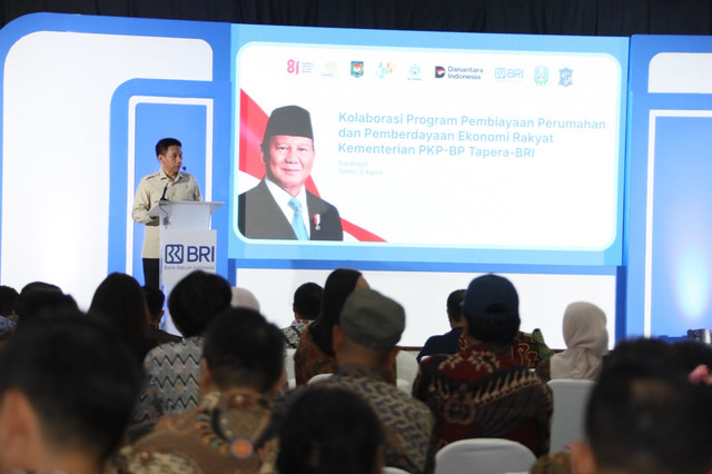 Wamendagri Akhmad Wiyagus di acara Kolaborasi Program Pembiayaan Perumahan dan Pemberdayaan Ekonomi Rakyat Kementerian PKP, BP Tapera, dan Bank Rakyat Indonesia (BRI) di Surabaya, Senin (3/8/2026). Foto: Kemendagri RI