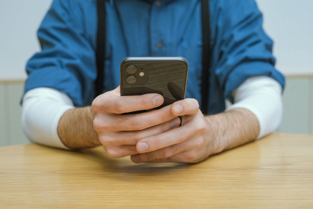 Ilustrasi membahas cara tracking klaim BPJS Ketenagakerjaan. Foto: Pexels
